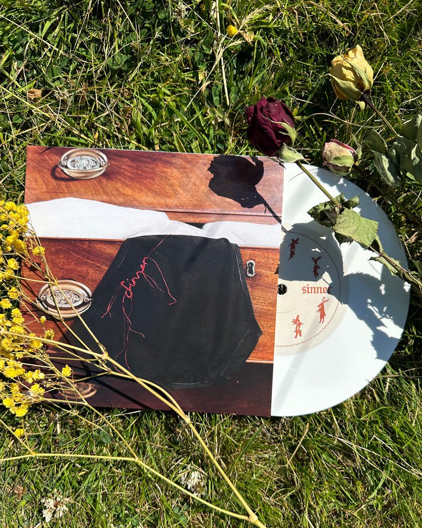 Sinner: Limited White Vinyl 7" Single - Image 5